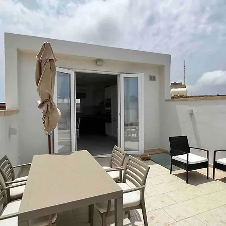 Brand New 3-level Sea View Near Apartamento *